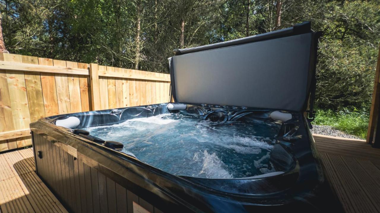 Sundance Lodge, Fantastic New Cabin With Hot Tub - Sleeps 6 - Largest In Felmoor Park Morpeth Exteriér fotografie