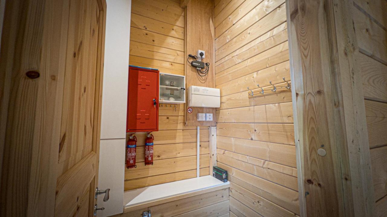 Sundance Lodge, Fantastic New Cabin With Hot Tub - Sleeps 6 - Largest In Felmoor Park Morpeth Exteriér fotografie