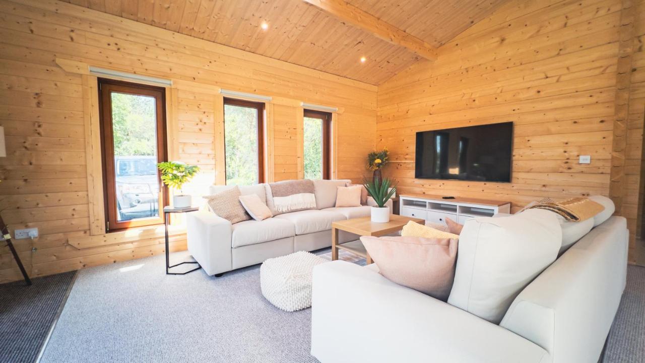 Sundance Lodge, Fantastic New Cabin With Hot Tub - Sleeps 6 - Largest In Felmoor Park Morpeth Exteriér fotografie